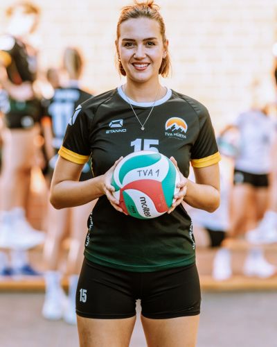 Nele Hellmann